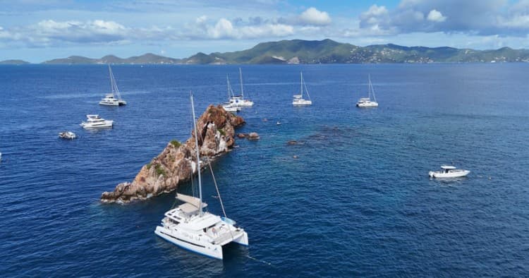 ISLAND KISSES guest review