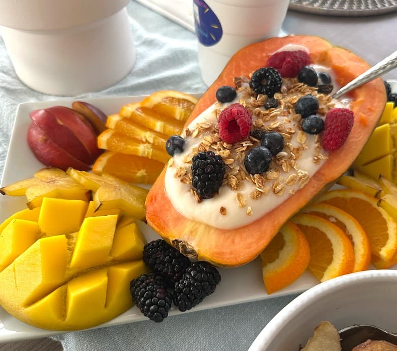 ISLAND KISSES guest review