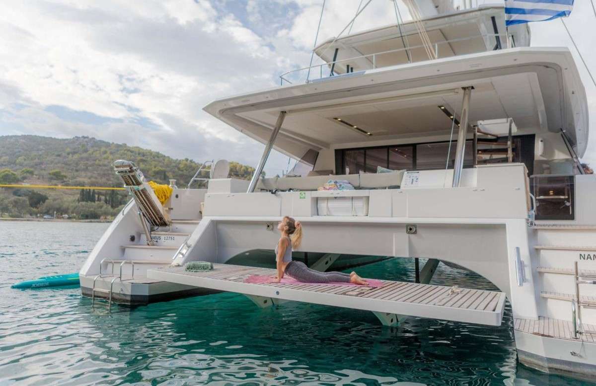 Aft deck with swimming platform (sistership)