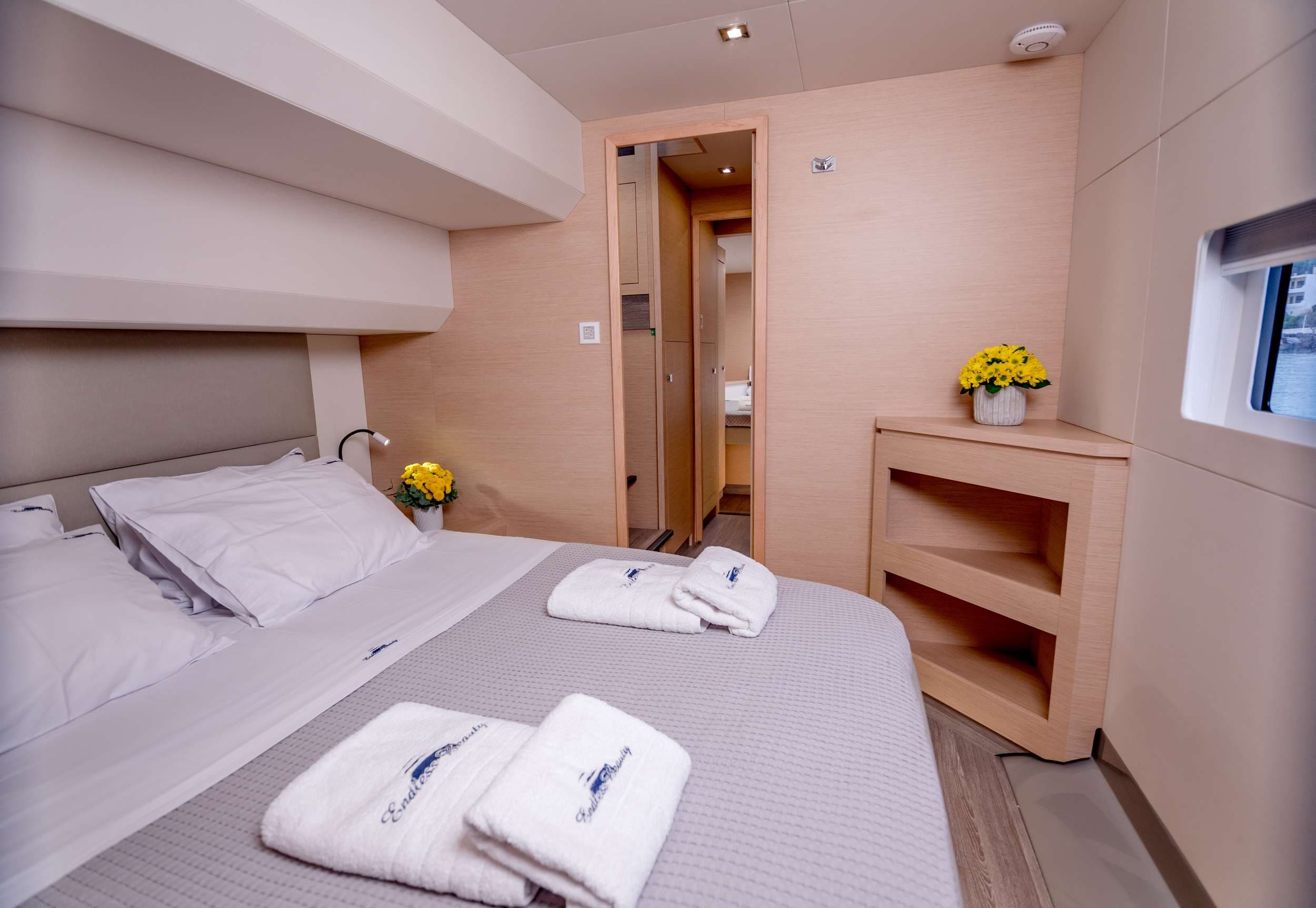 Guest cabin