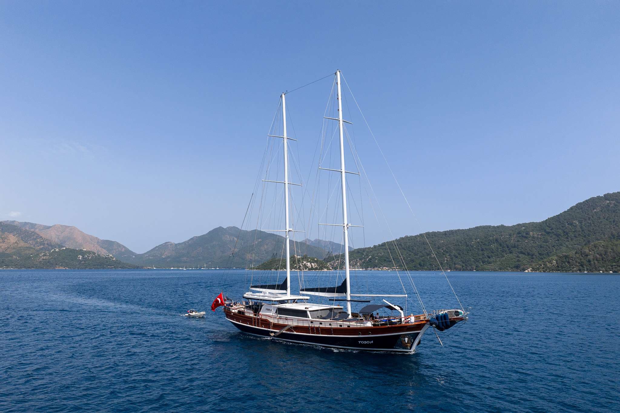 Tosca – Custom