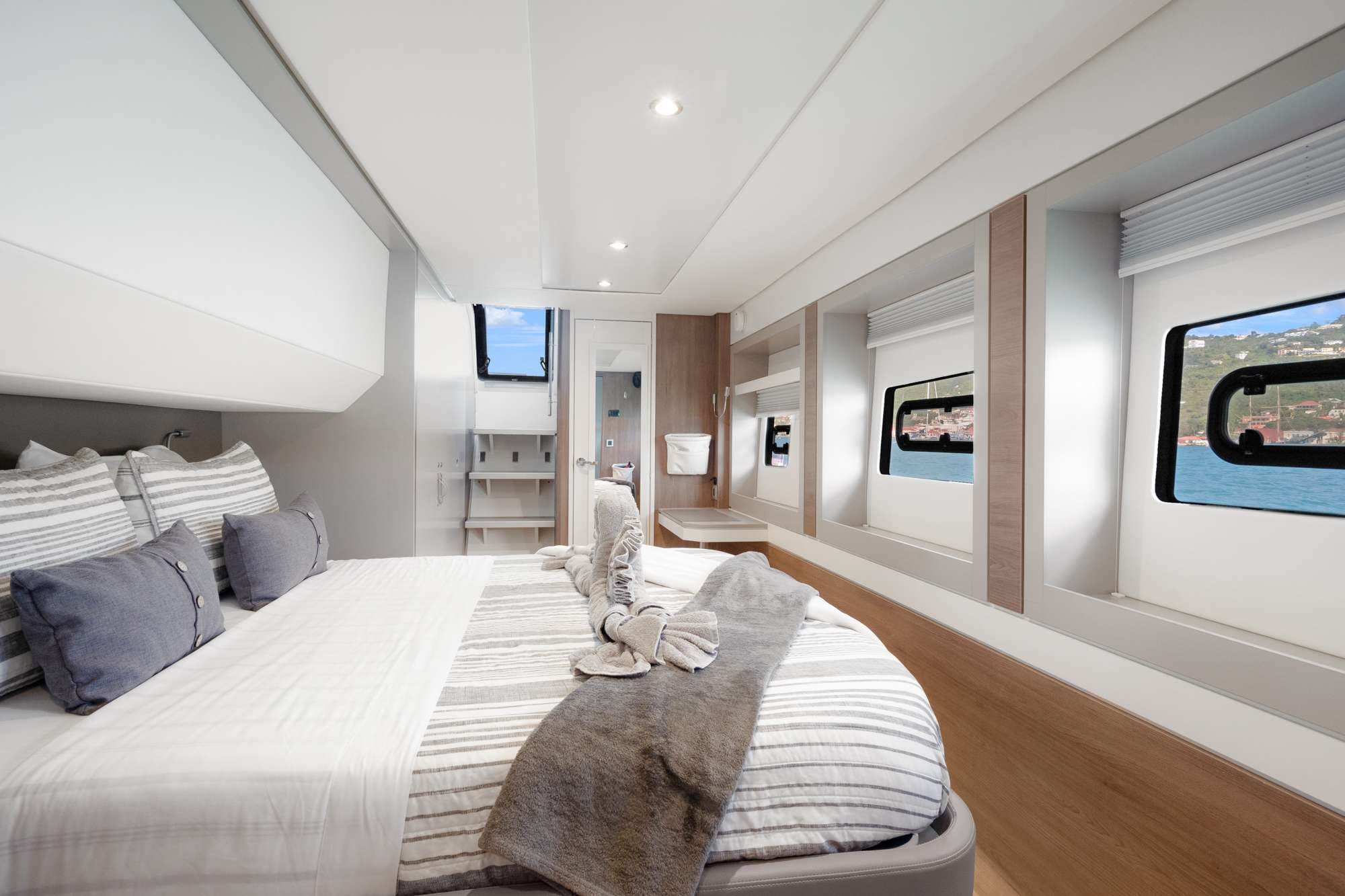 Guest cabin