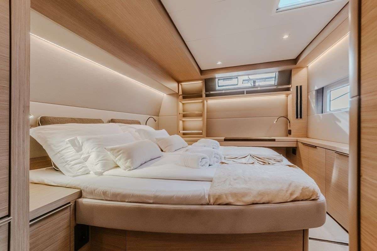 Primary cabin