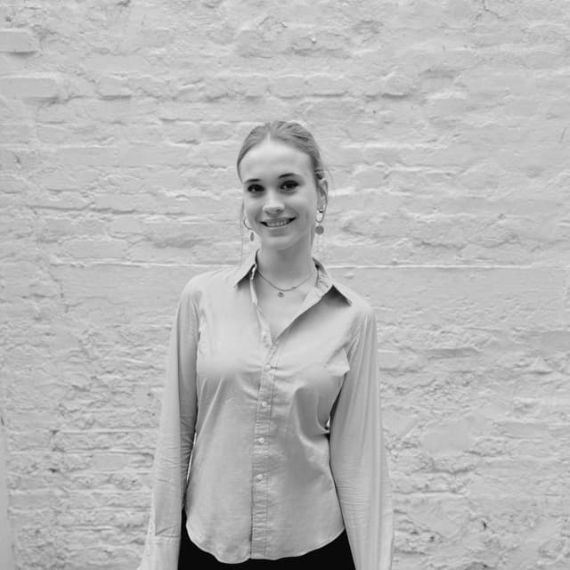 daisy-de-normann-b-and-w