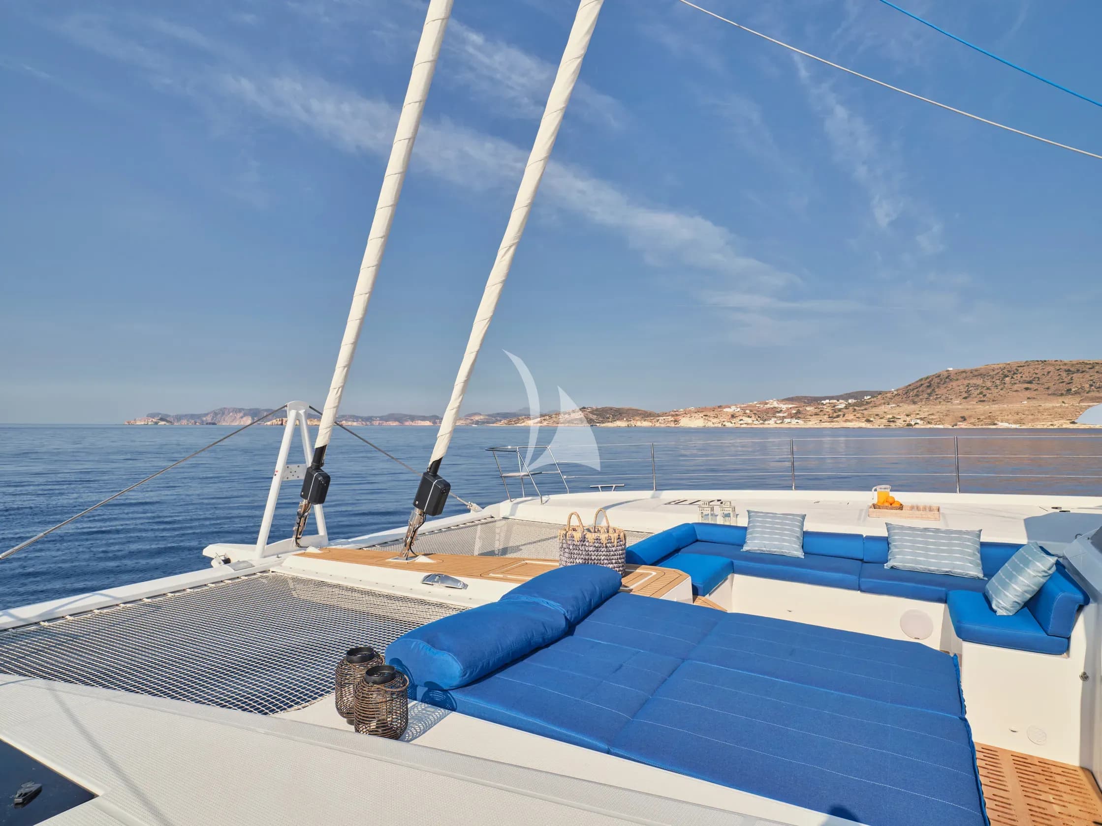 APHAEA – Exterior