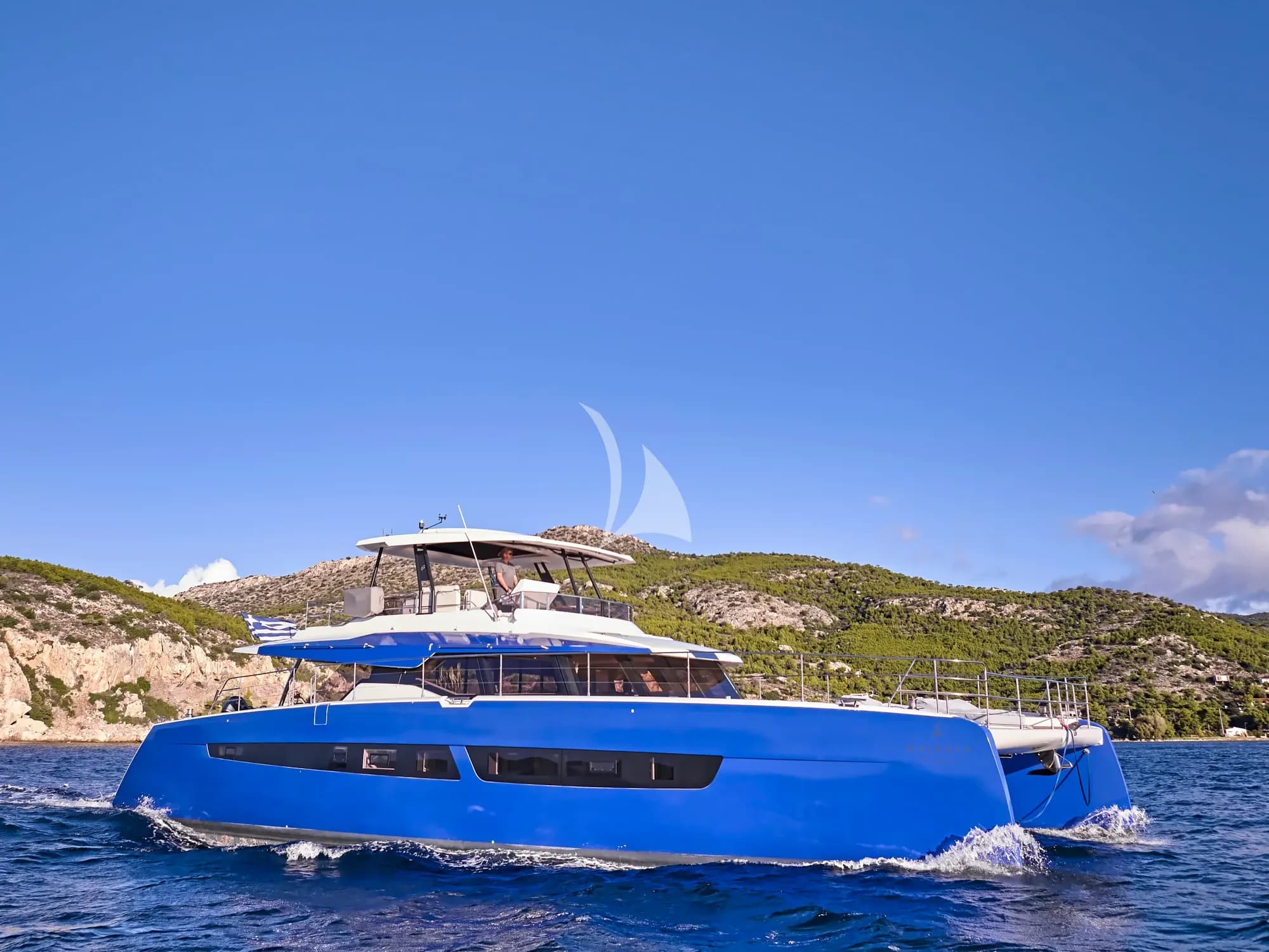 MAJESTY OF GREECE – Exterior