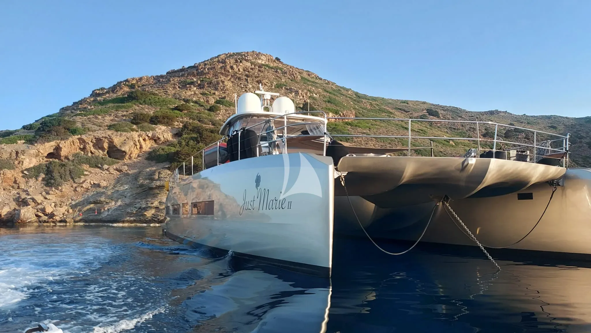 JUST MARIE 2 – Exterior