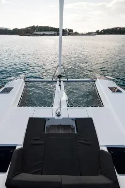 NOMAD – Exterior