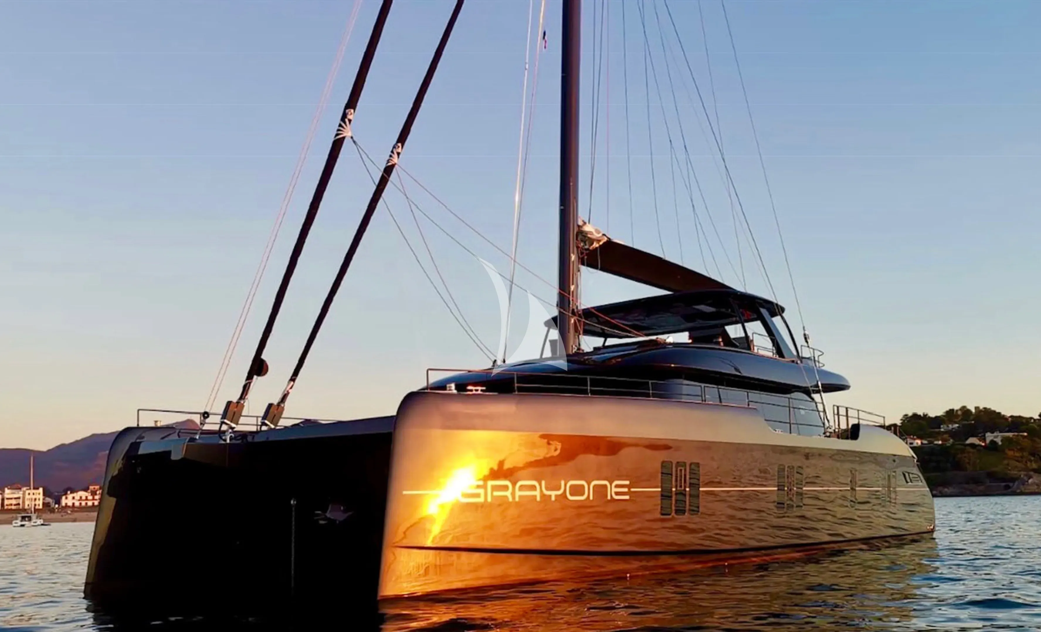 GRAYONE – Sunreef Yachts