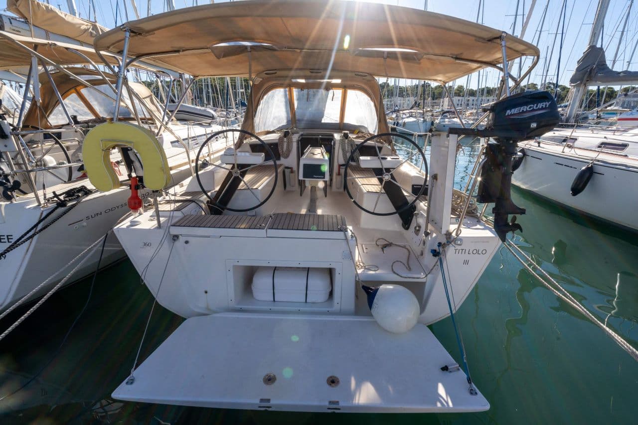 TITI LOLO III – Dufour Yachts