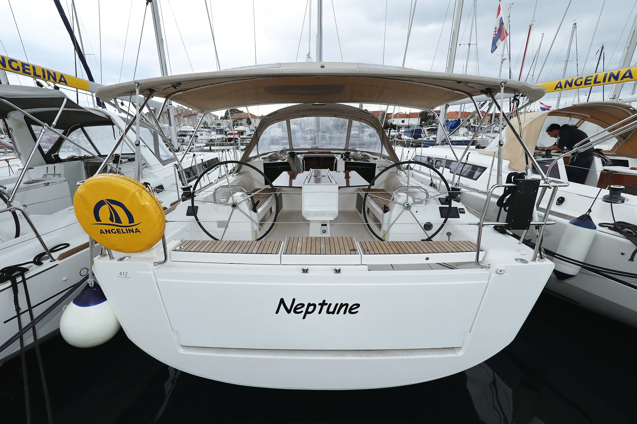 Neptune – Dufour Yachts