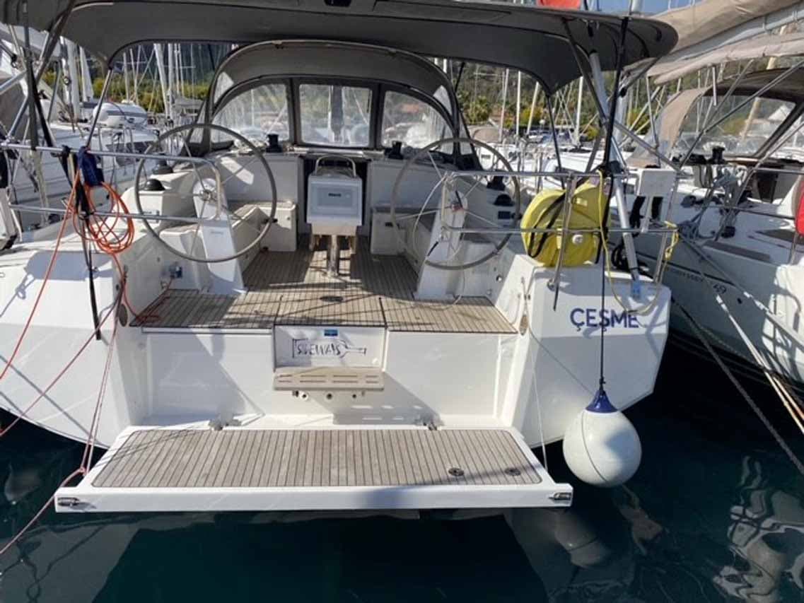 Sideways – Bavaria Yachtbau