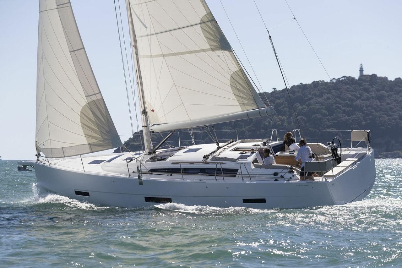 Whisky – Dufour Yachts