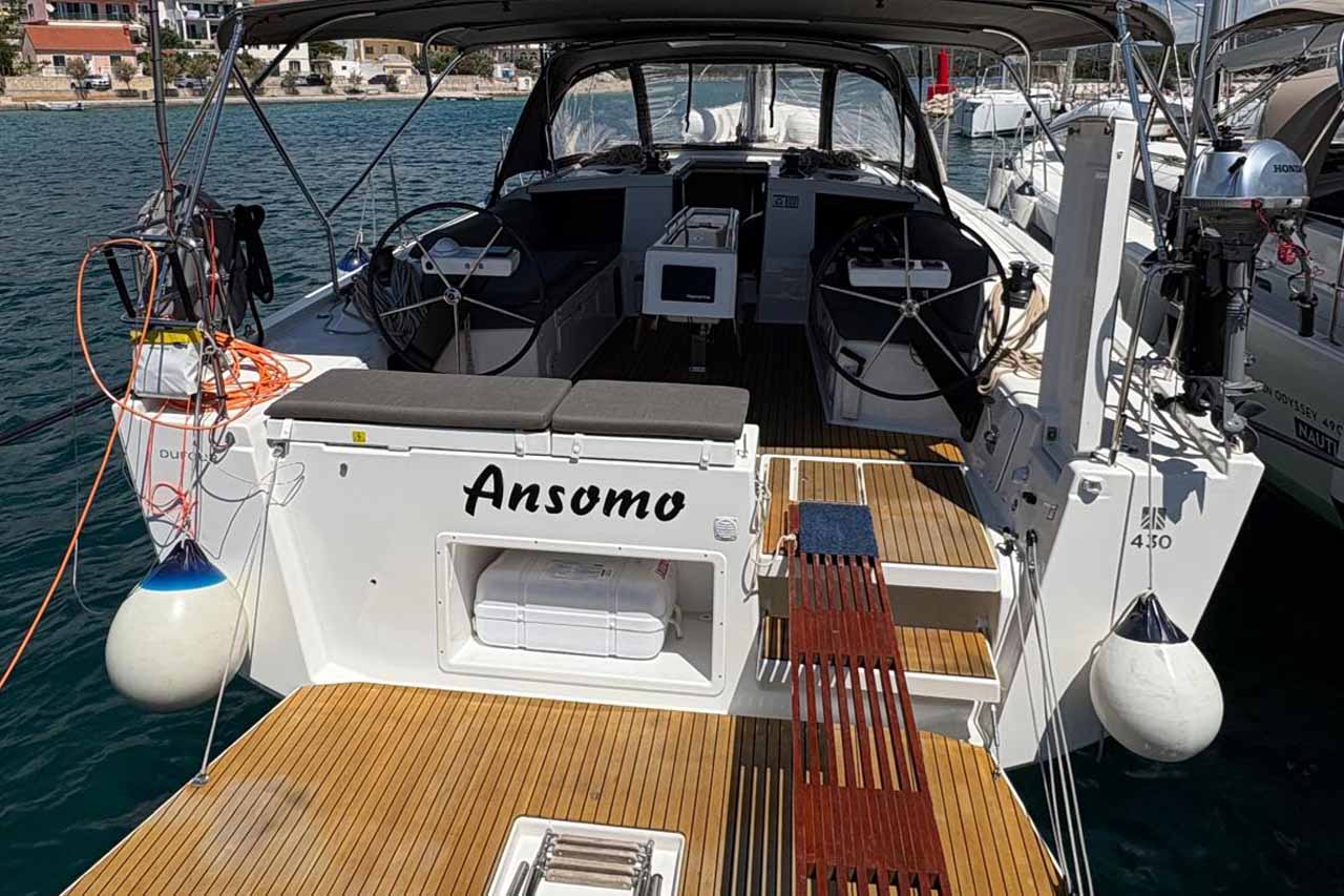 Ansomo – Dufour Yachts