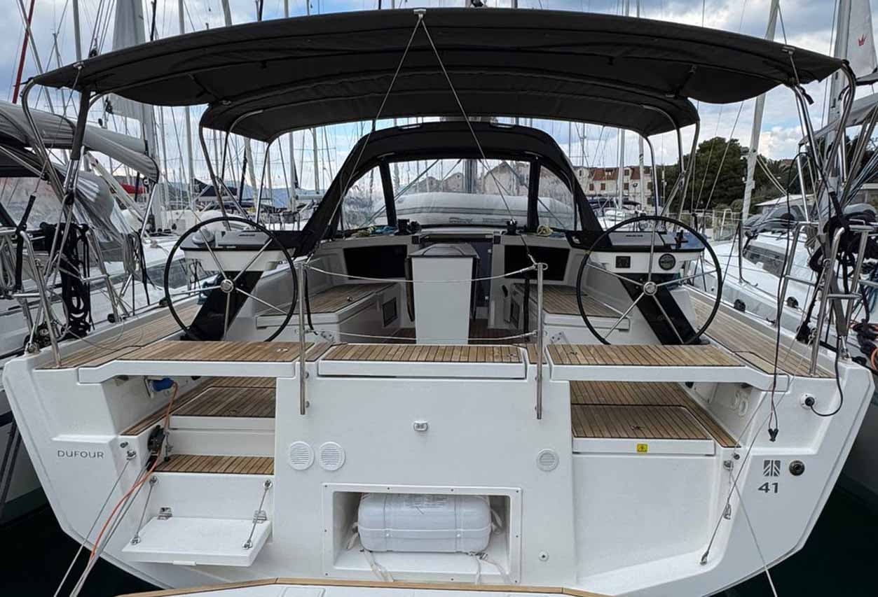 Fuego del Viento – Dufour Yachts