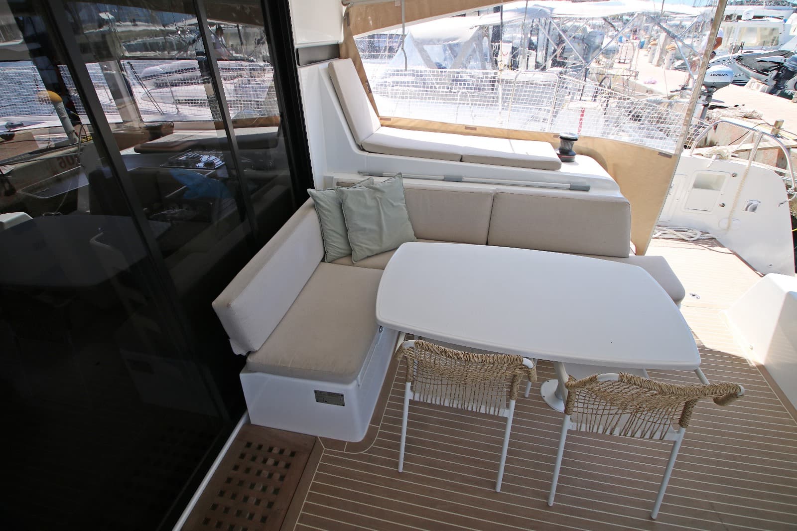 Sailing Breeze