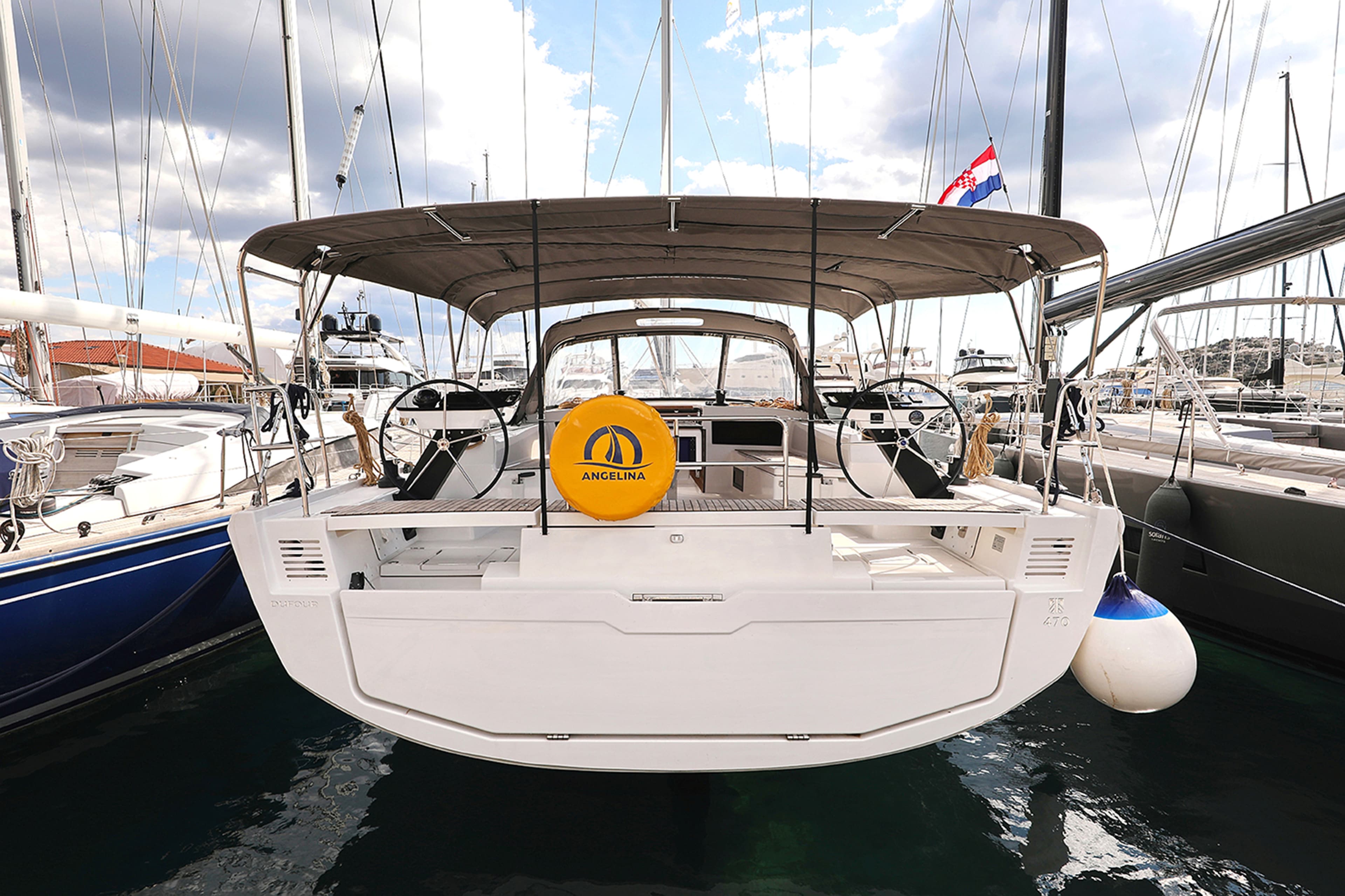 Dance – Dufour Yachts