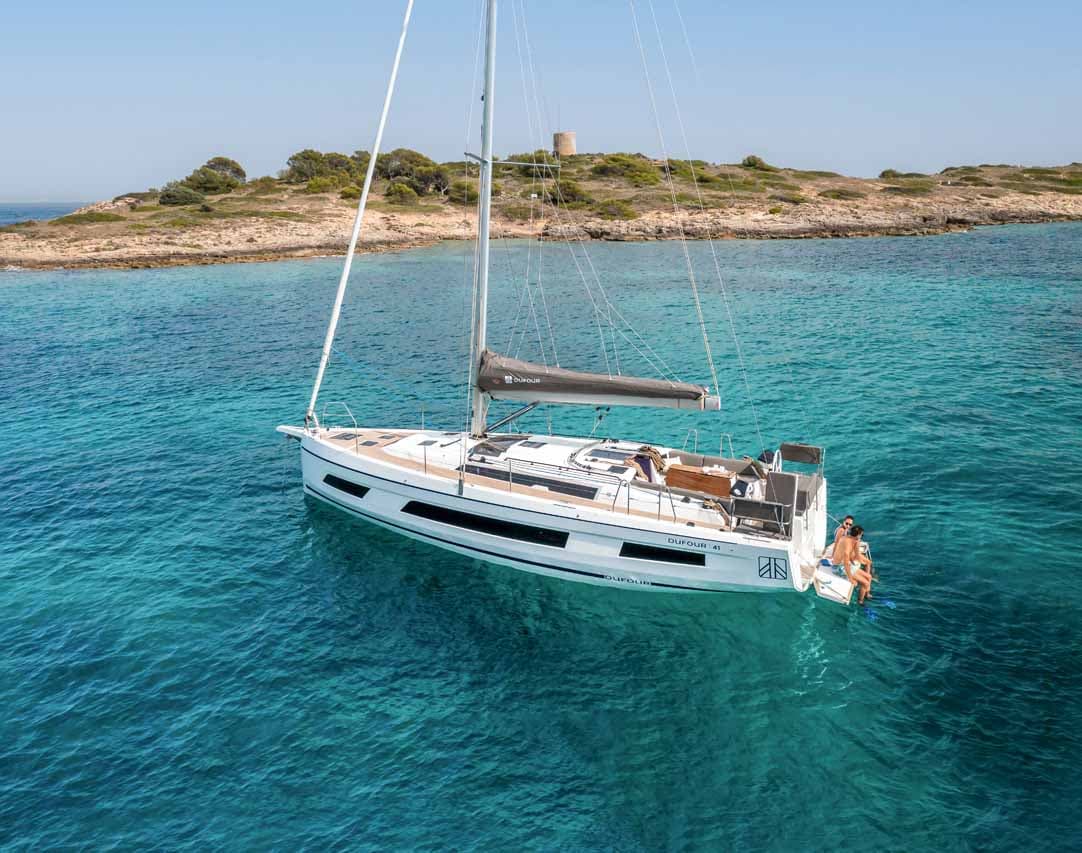 Black Eagle – Dufour Yachts