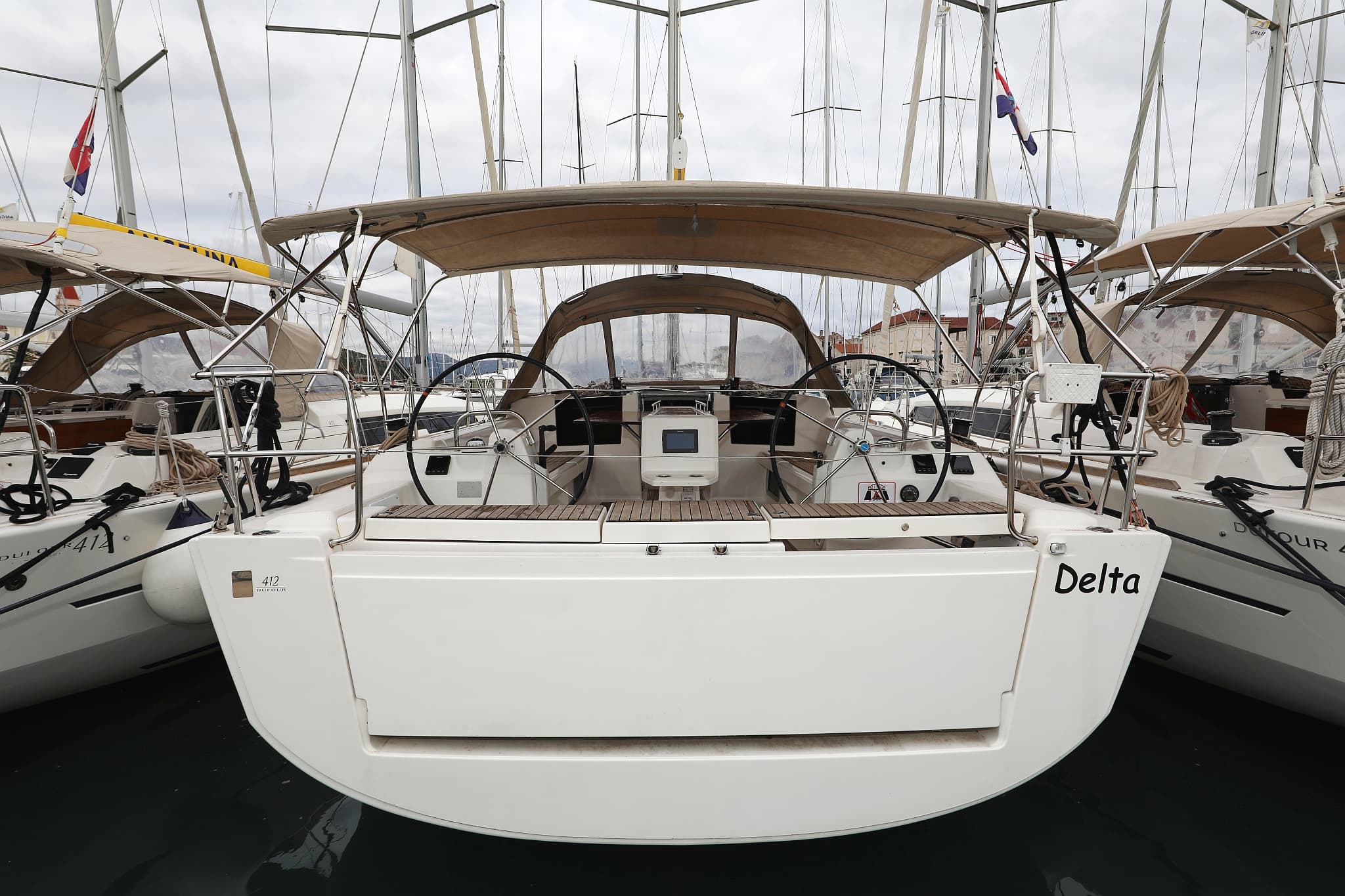 Delta – Dufour Yachts