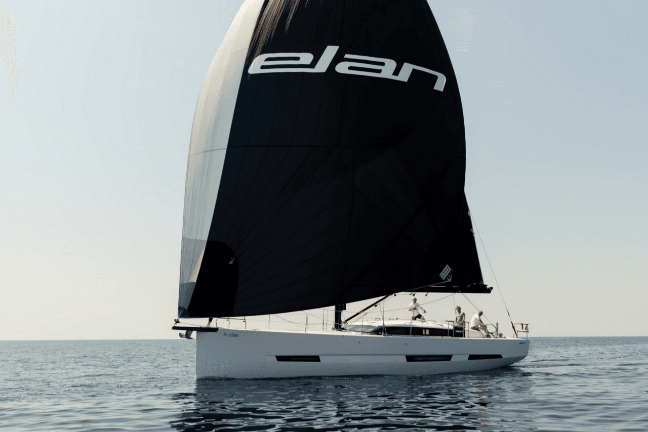 Revolution – Elan Marine