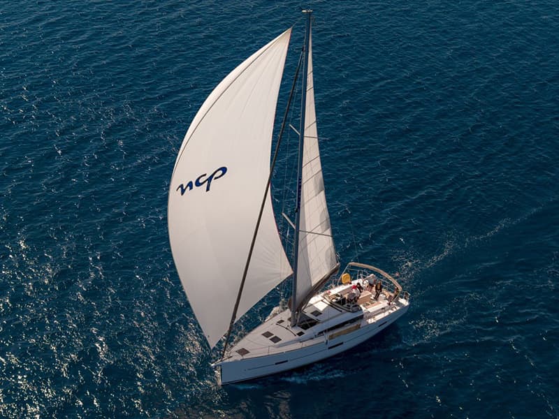 Private dancer II – Dufour Yachts
