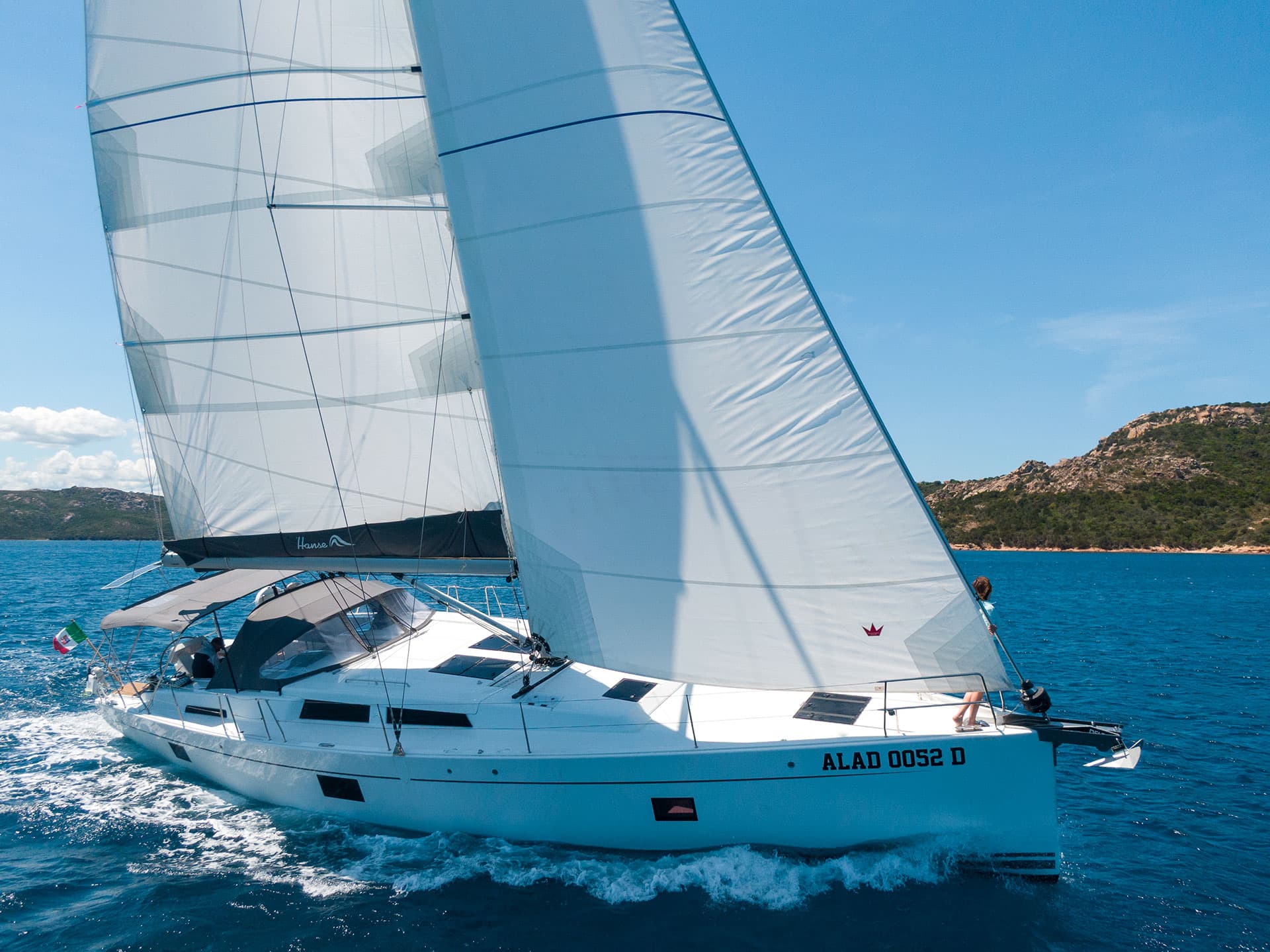 Atena - Water maker, Solar Panel – Hanse Yachts