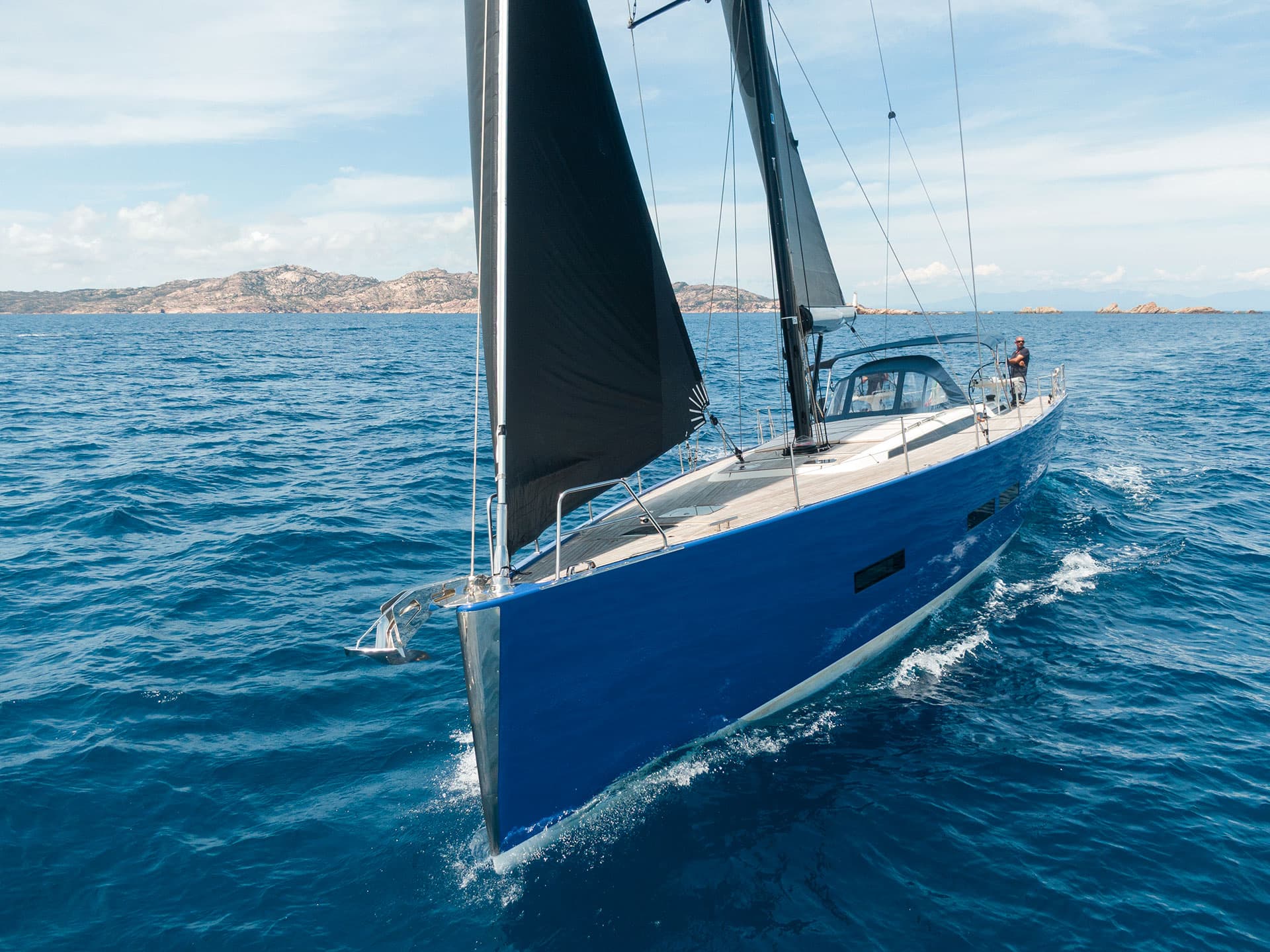 Avalon - Luxury - A/C, Watermaker