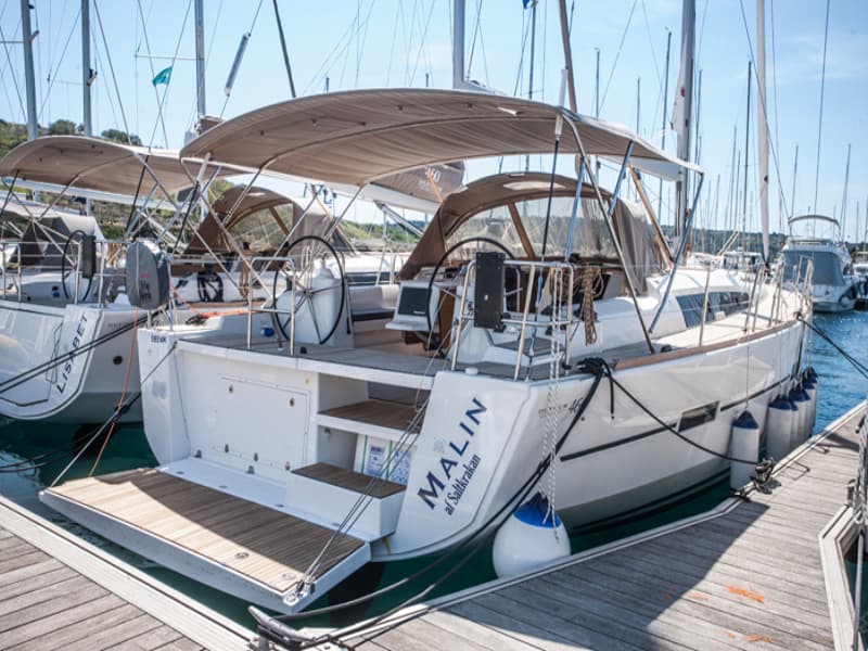 MALIN (owner version, new sails 2024., air condition, generator) – Dufour Yachts