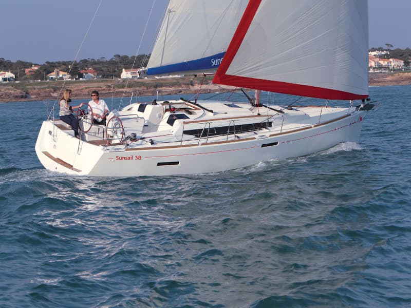 Sunsail 38 Classic – Jeanneau