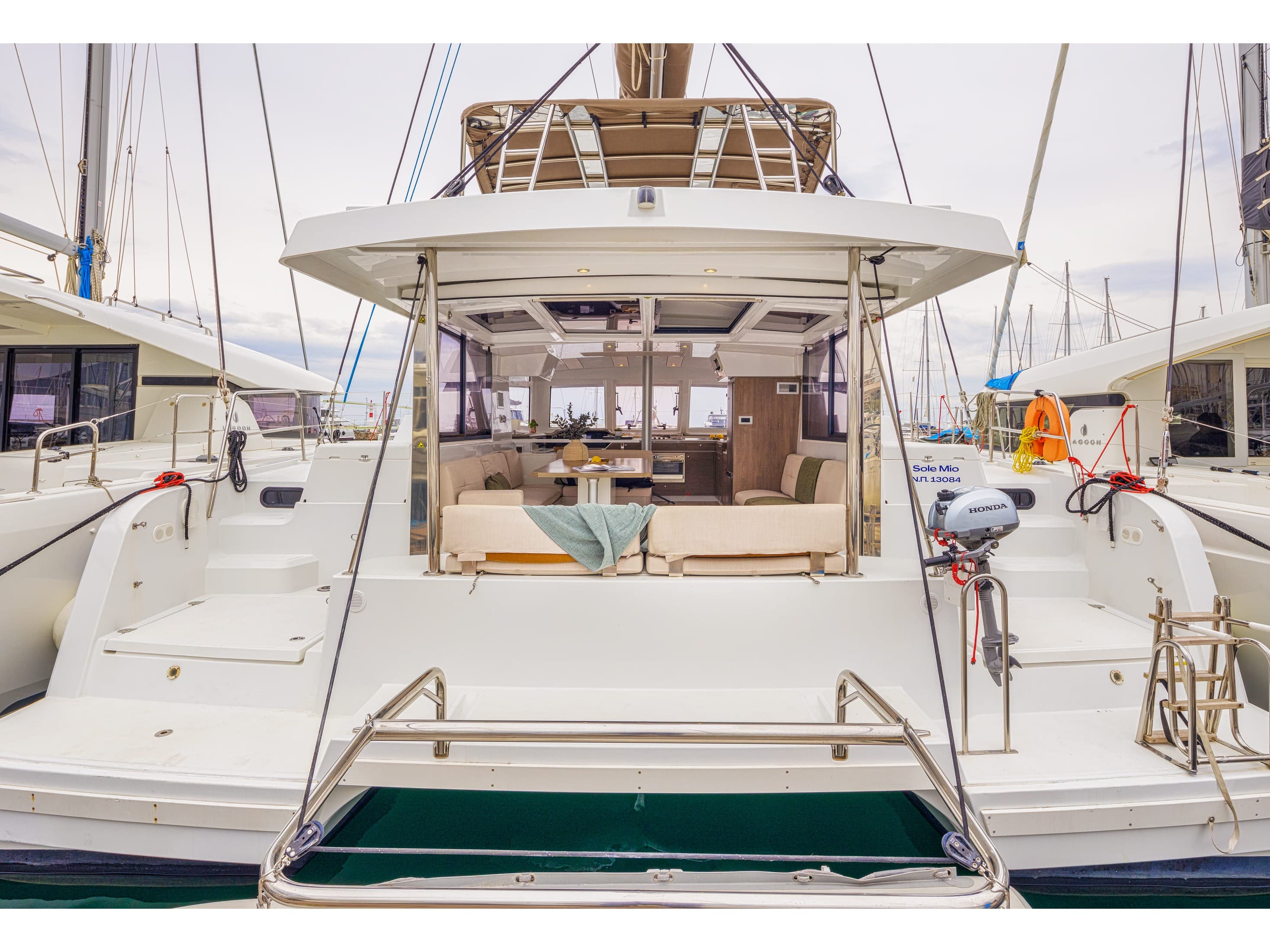 SOLE MIO – Bali Catamarans