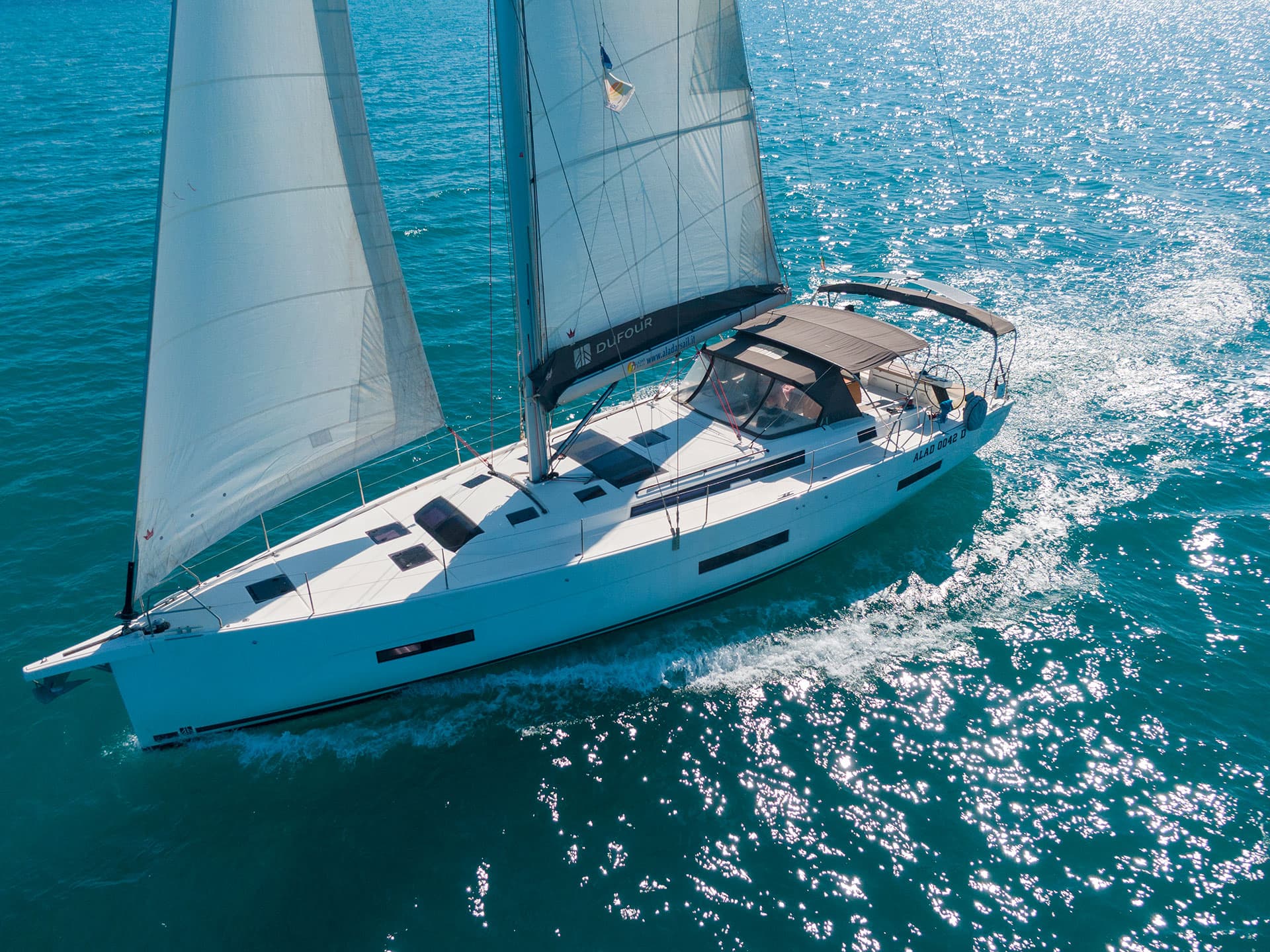 Cassiopea - A/C, Generator, Water maker, Solar Panel – Dufour Yachts