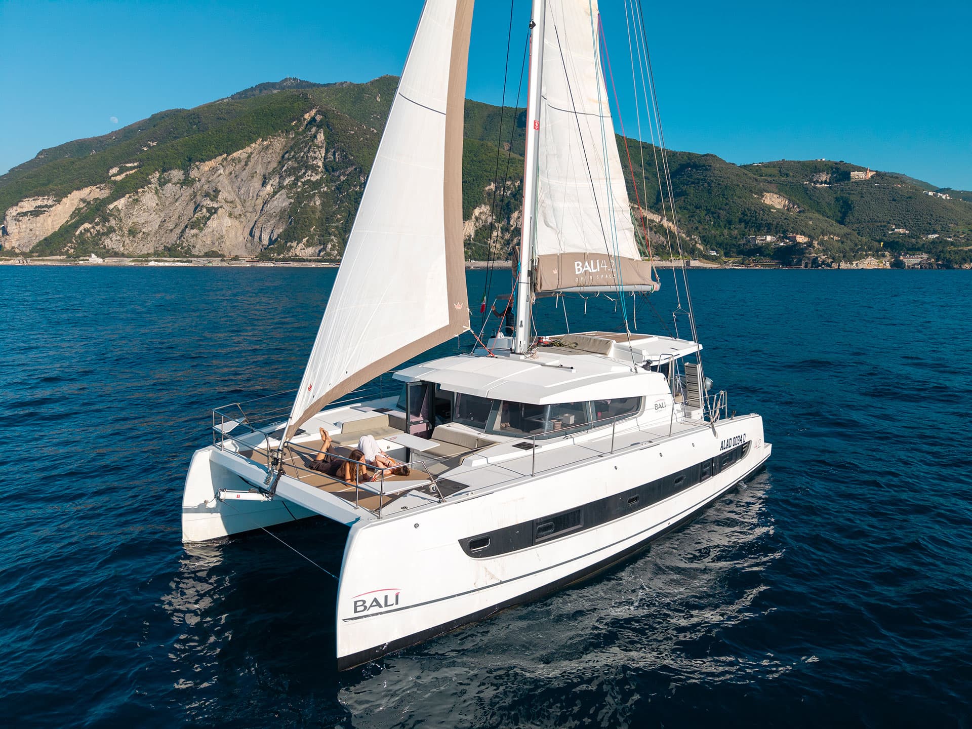 Ferdi - A/C, Generator, Water maker – Bali Catamarans