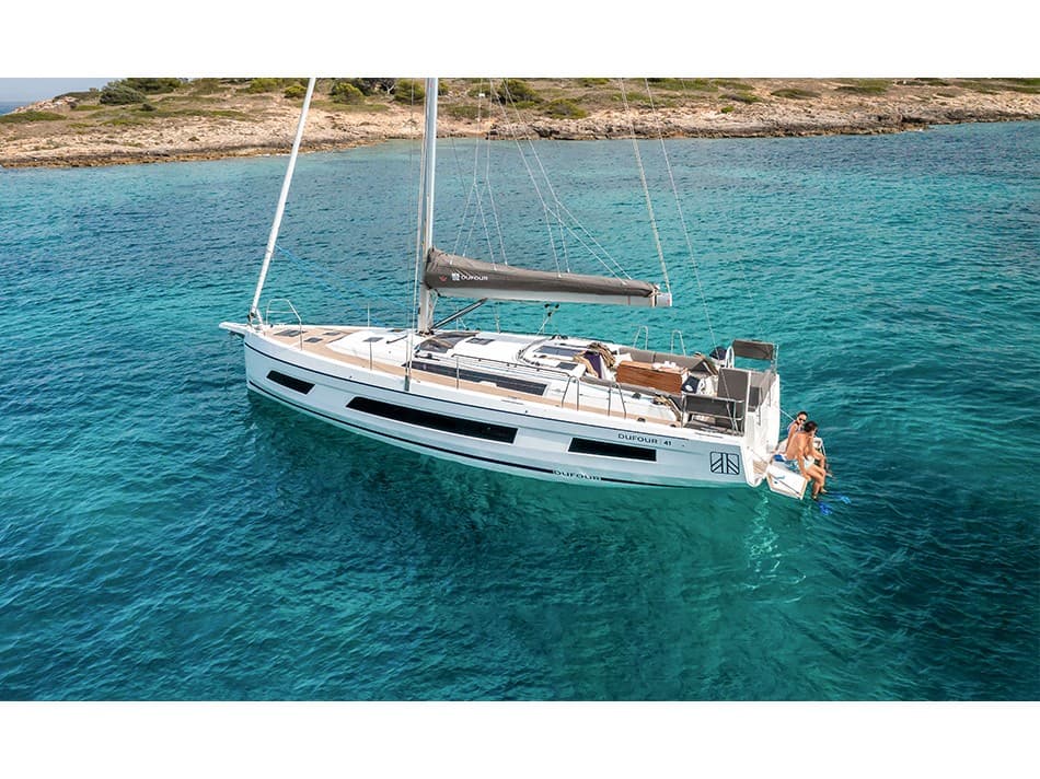 S/Y Alessia – Dufour Yachts