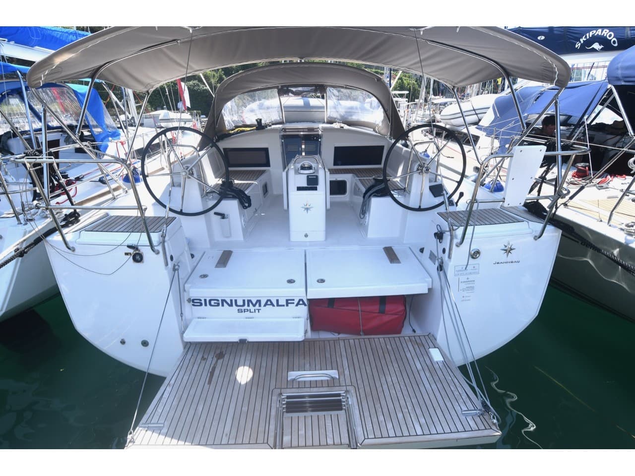 Signum Alfa – Jeanneau