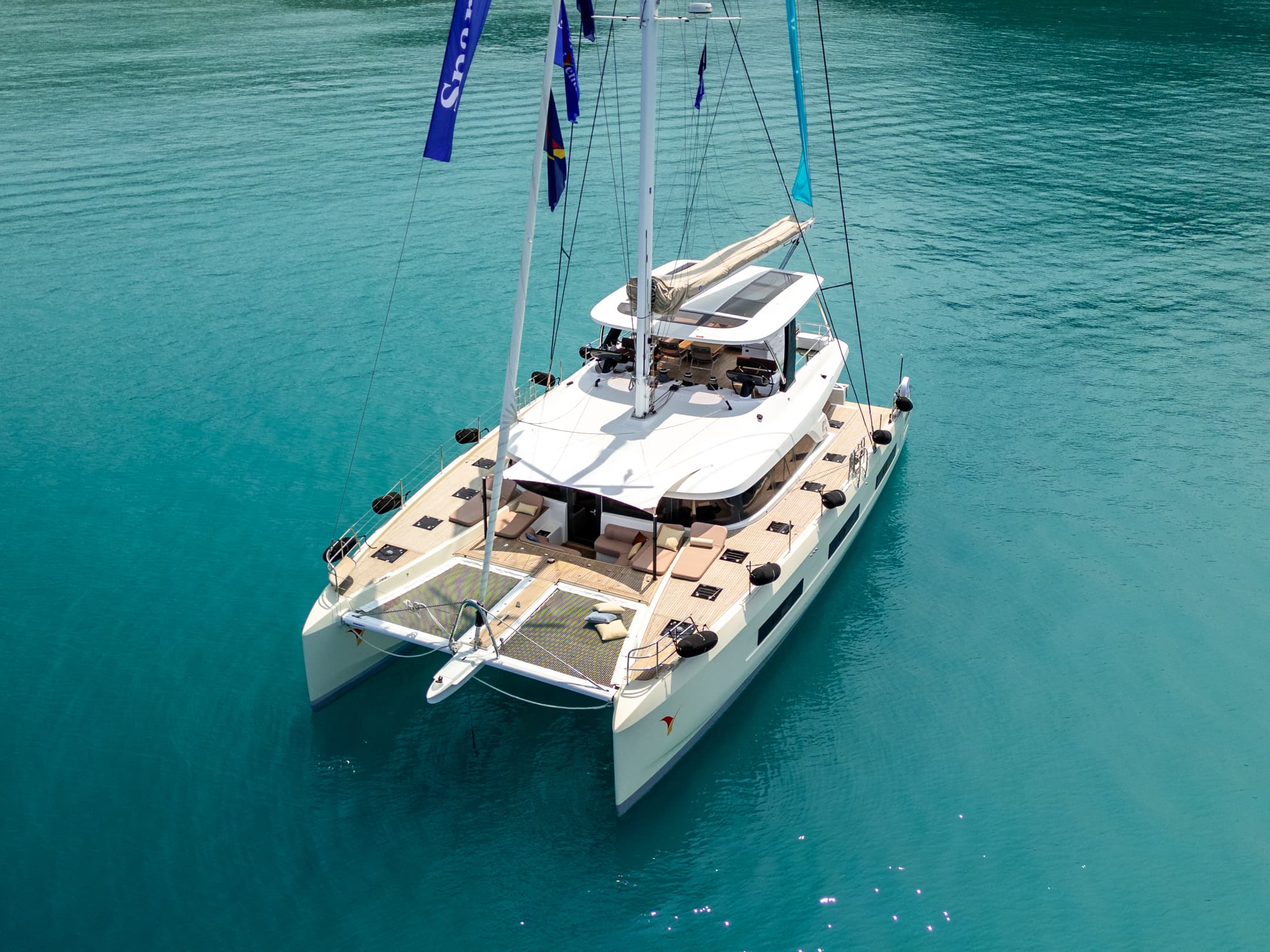 SAILUXE - Gloria – Lagoon