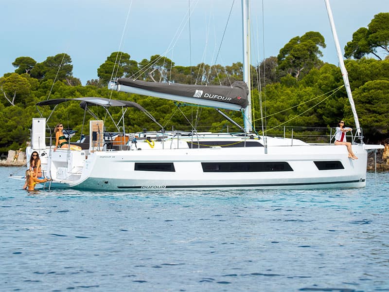 Dama – Dufour Yachts