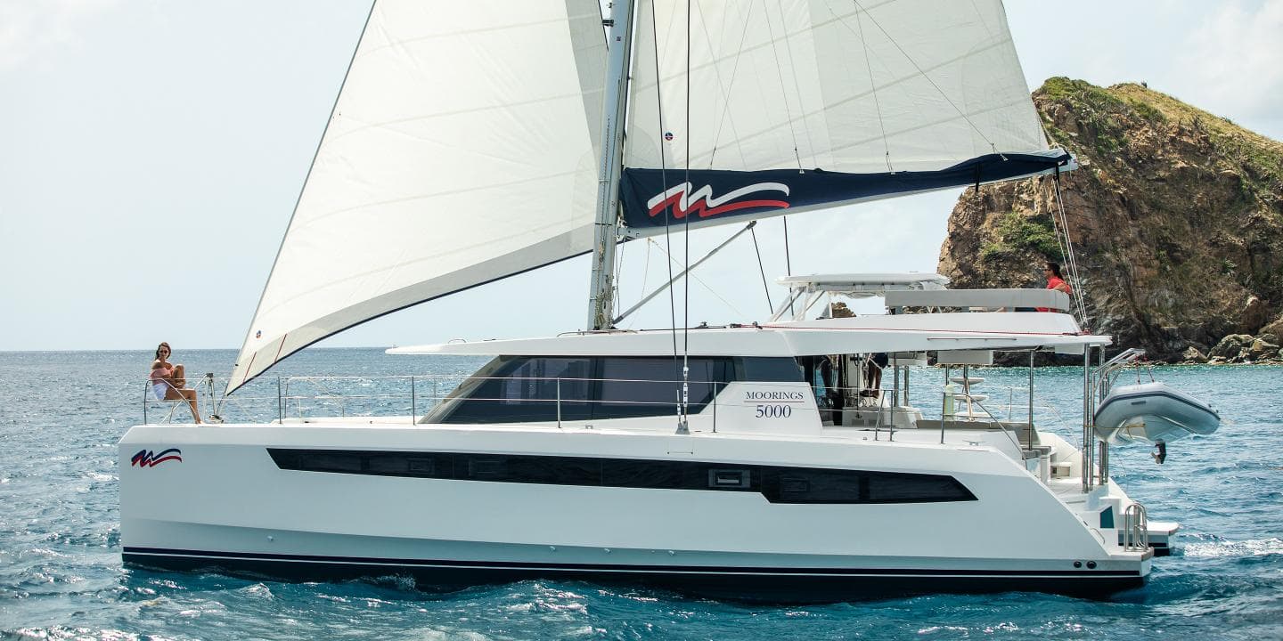 Moorings 5000-5 Crewed