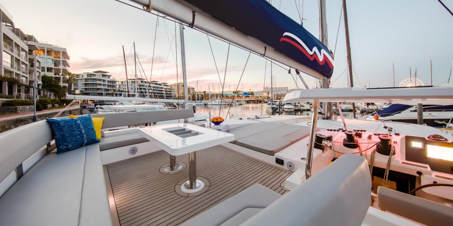 Moorings 5000-5 Crewed
