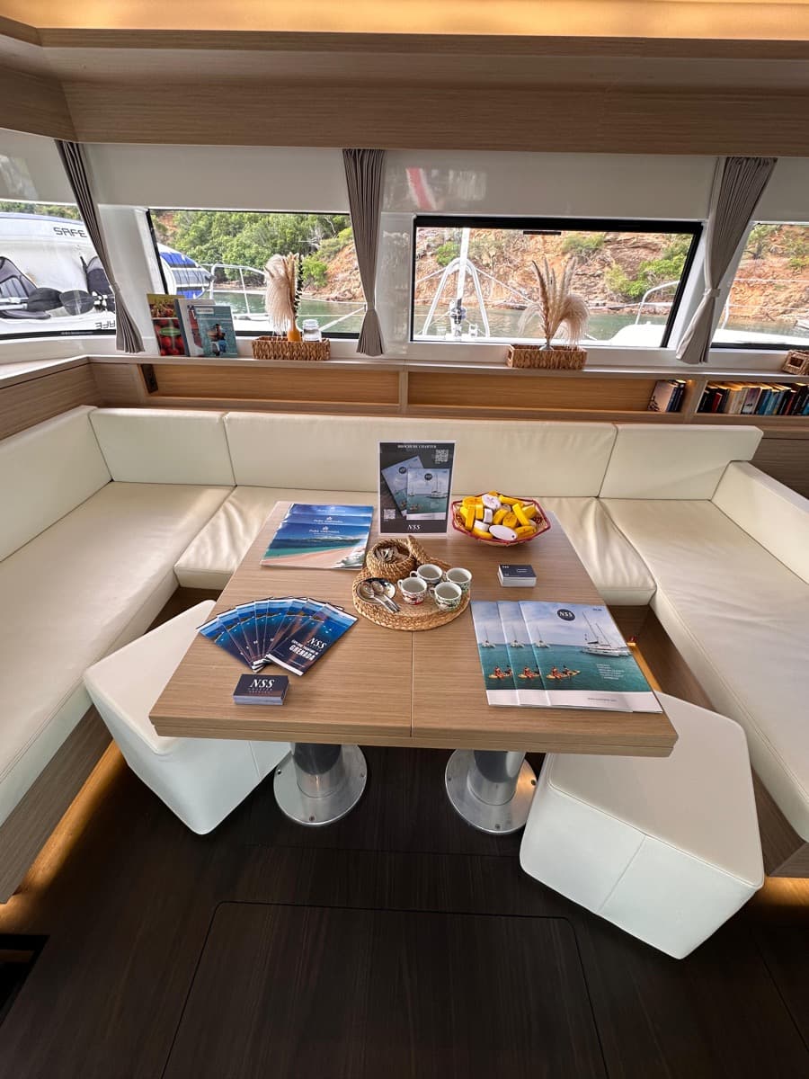 Maui- FIRST CLASS