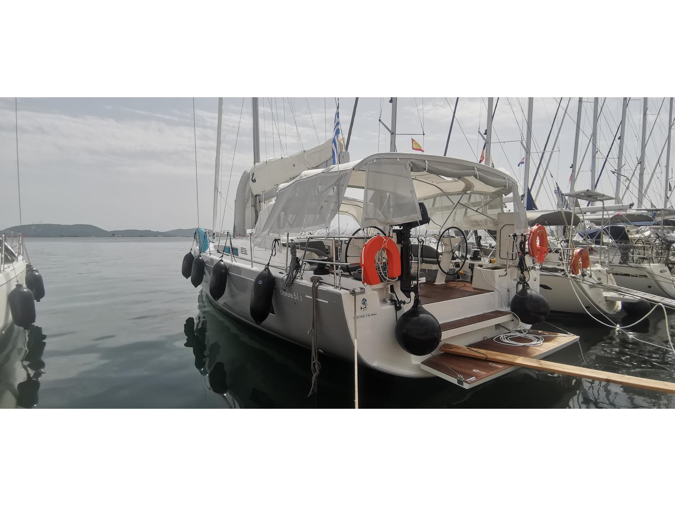 LIVING IN SEA – Beneteau