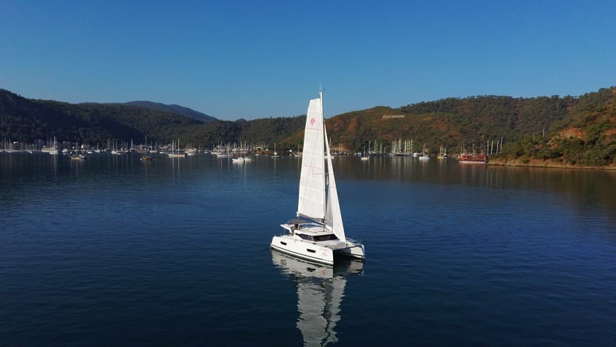 Blue Orion – Fountaine Pajot