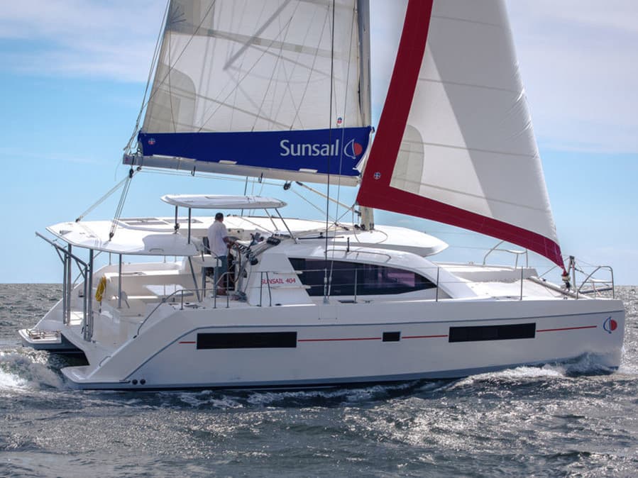 Sunsail 404 Classic – Leopard Catamarans