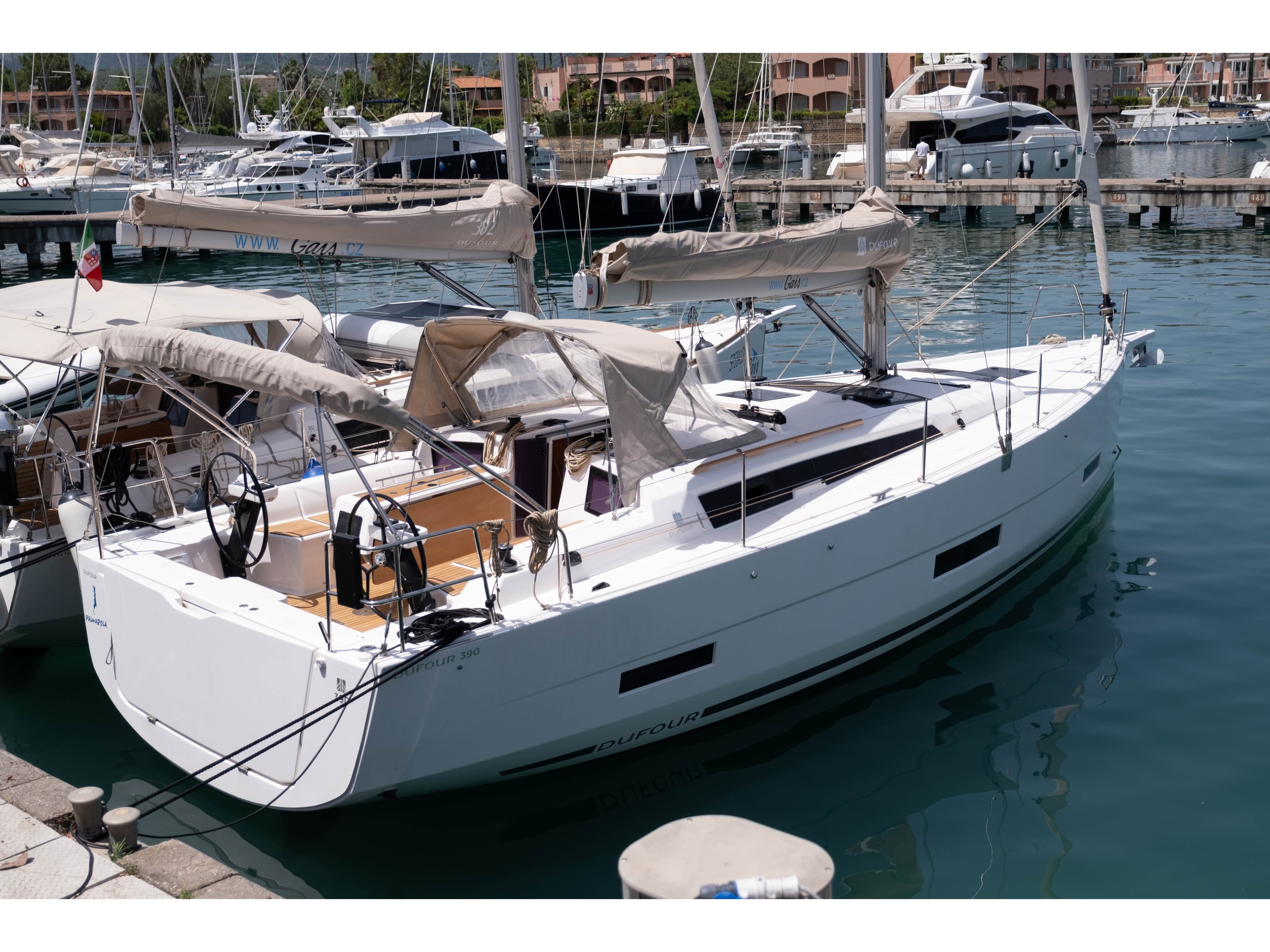 Palmarola – Dufour Yachts