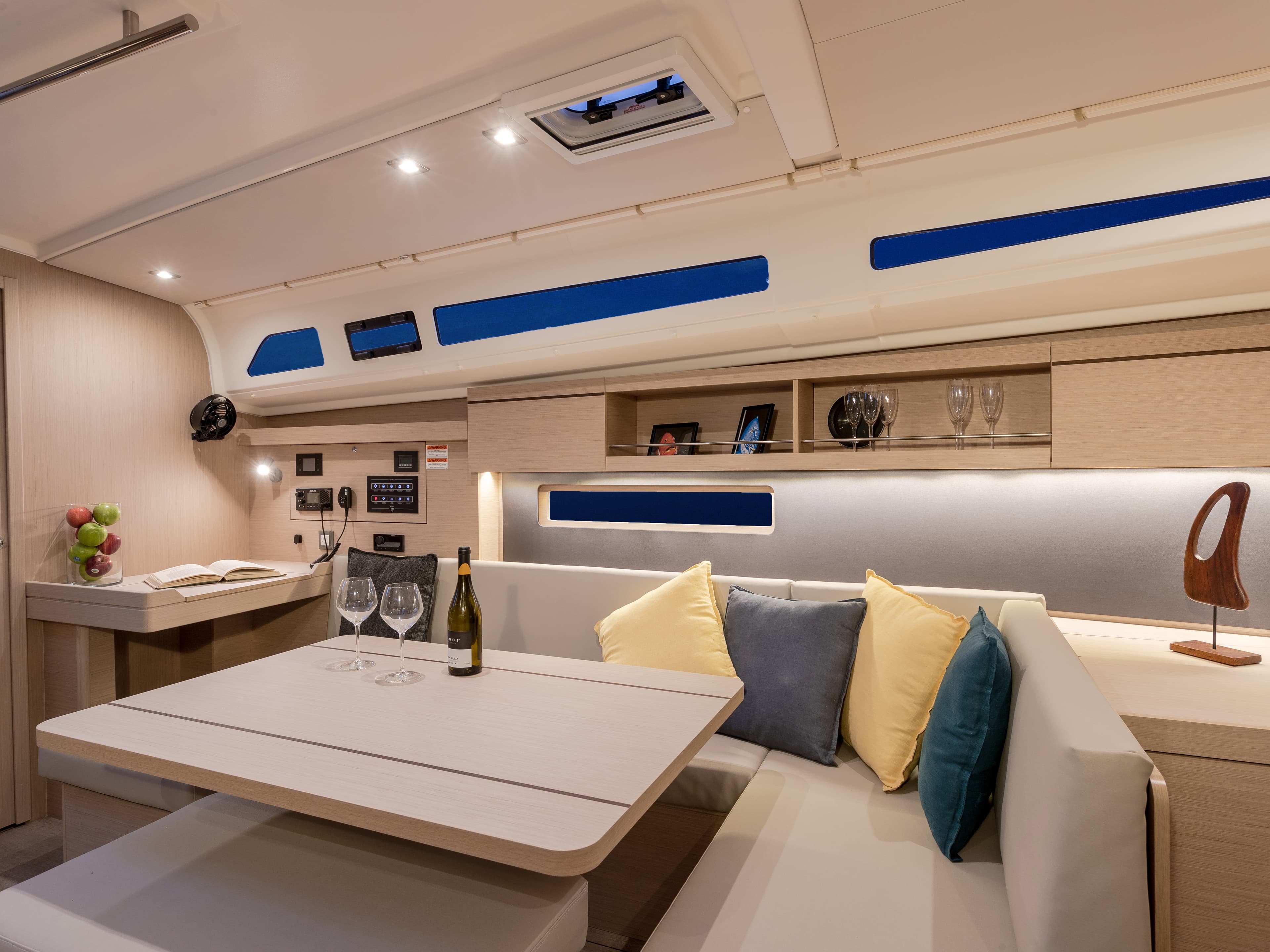 Sunsail 42 Classic