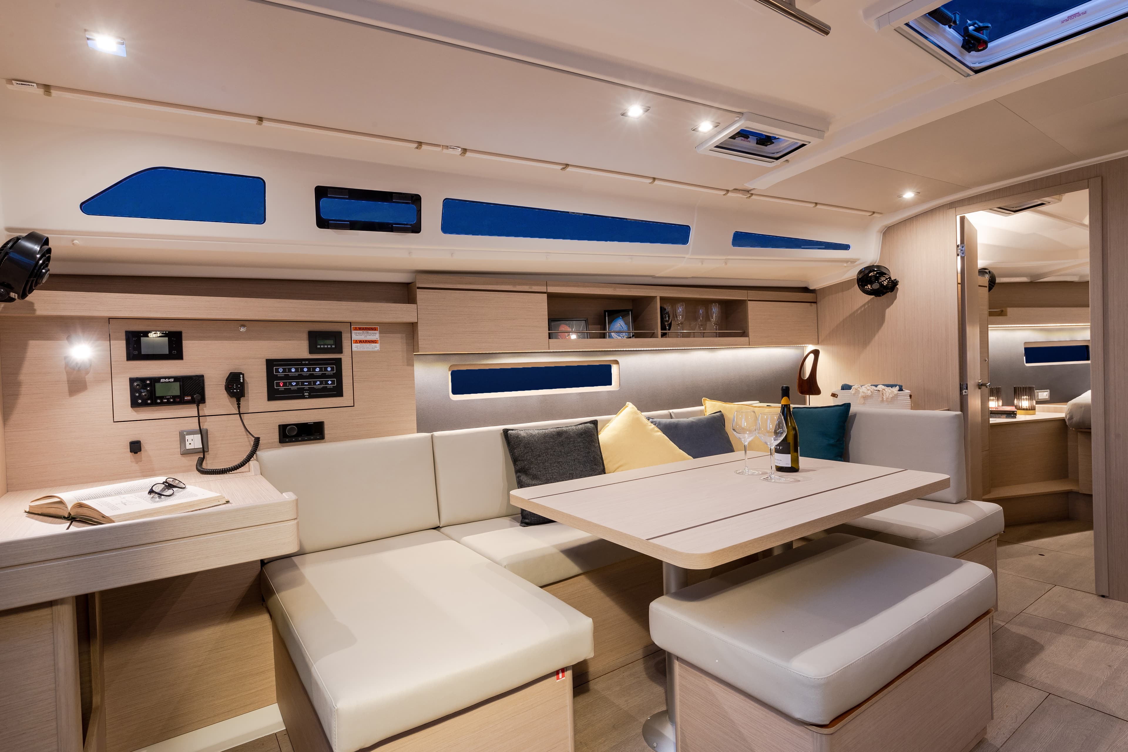 Sunsail 42 Classic