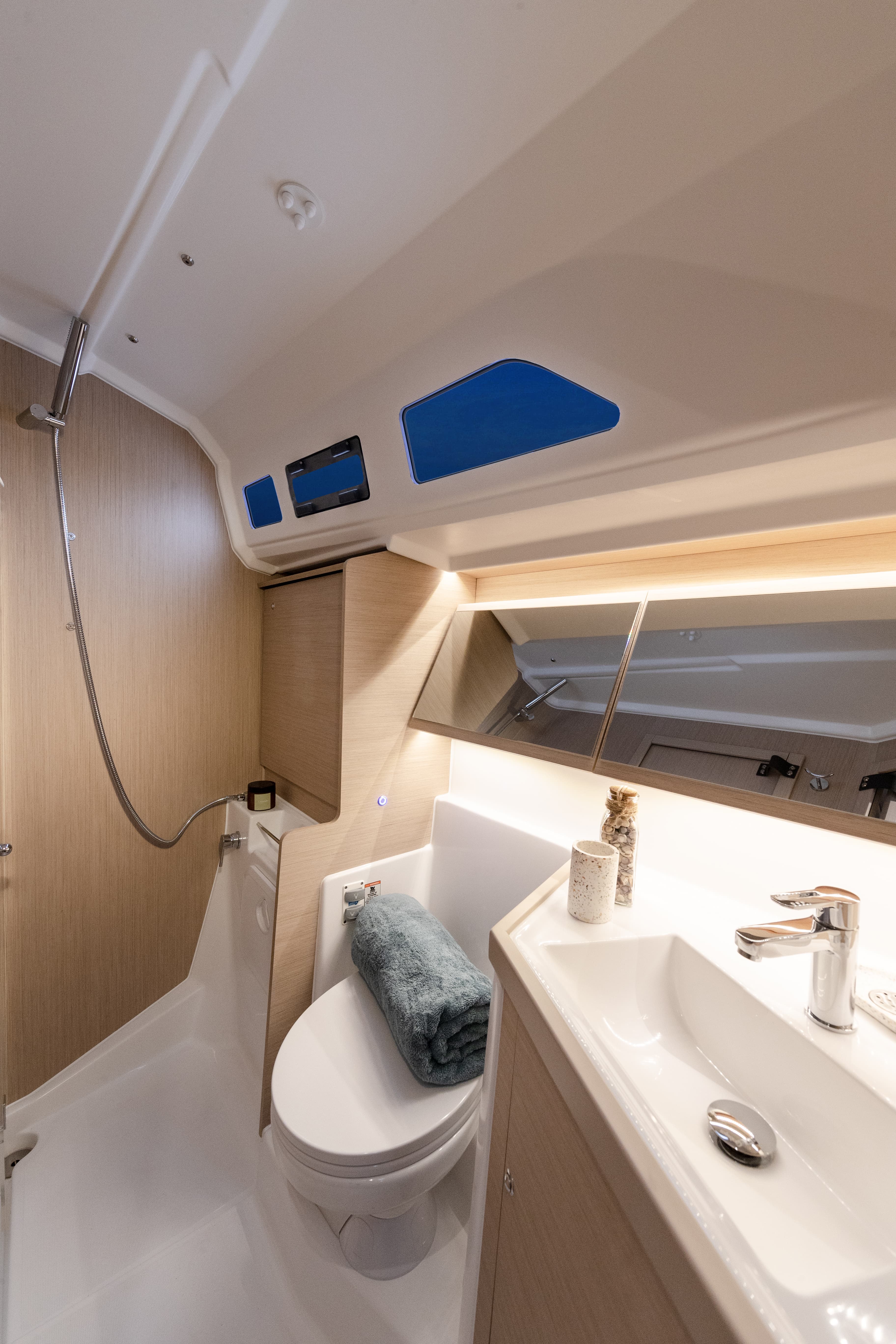 Sunsail 42 Classic