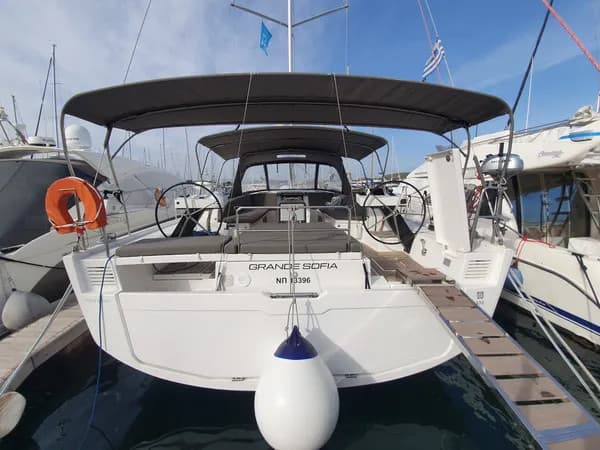 Grande Sofia – Dufour Yachts