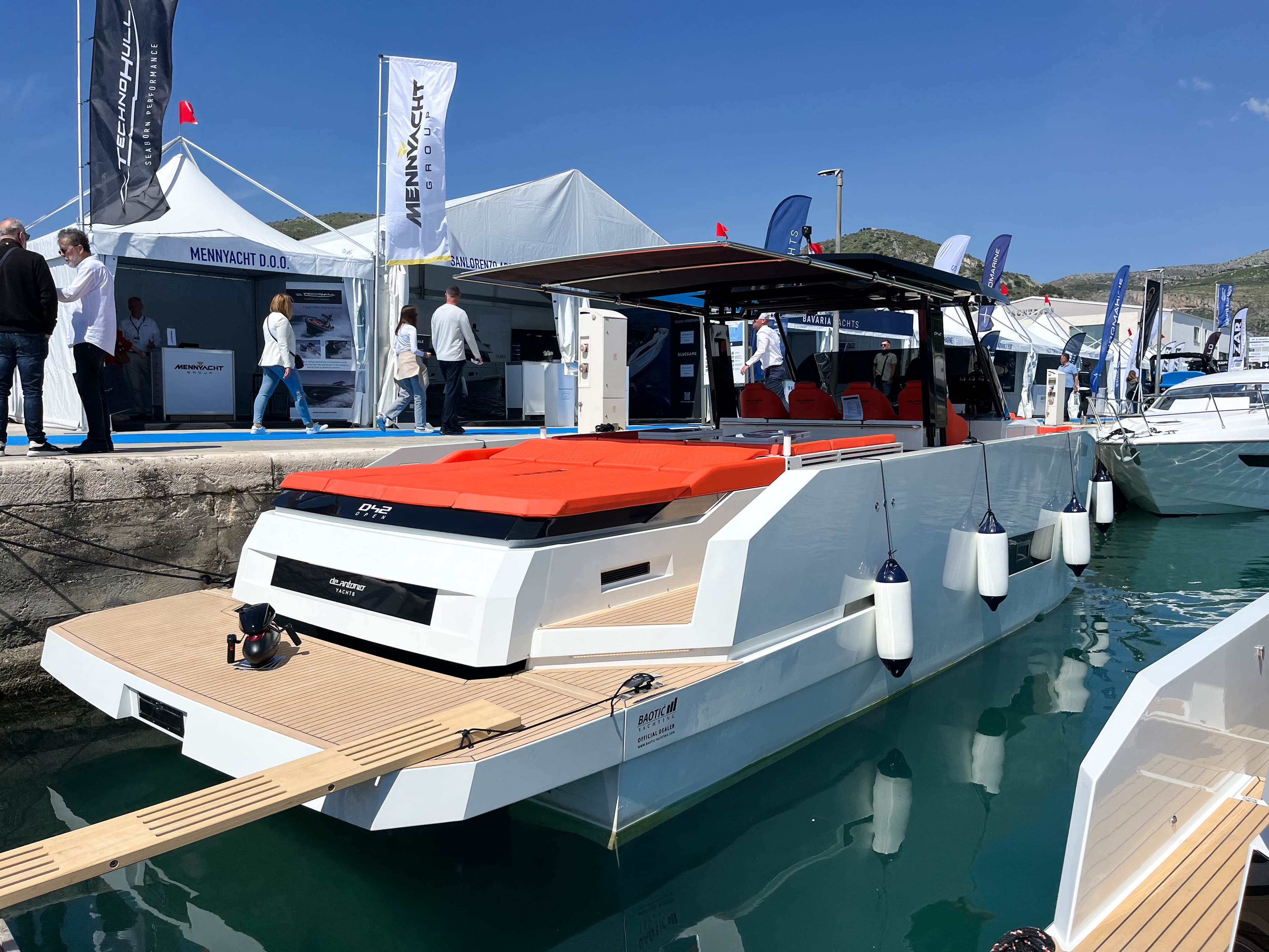 Eragon – De Antonio Yachts