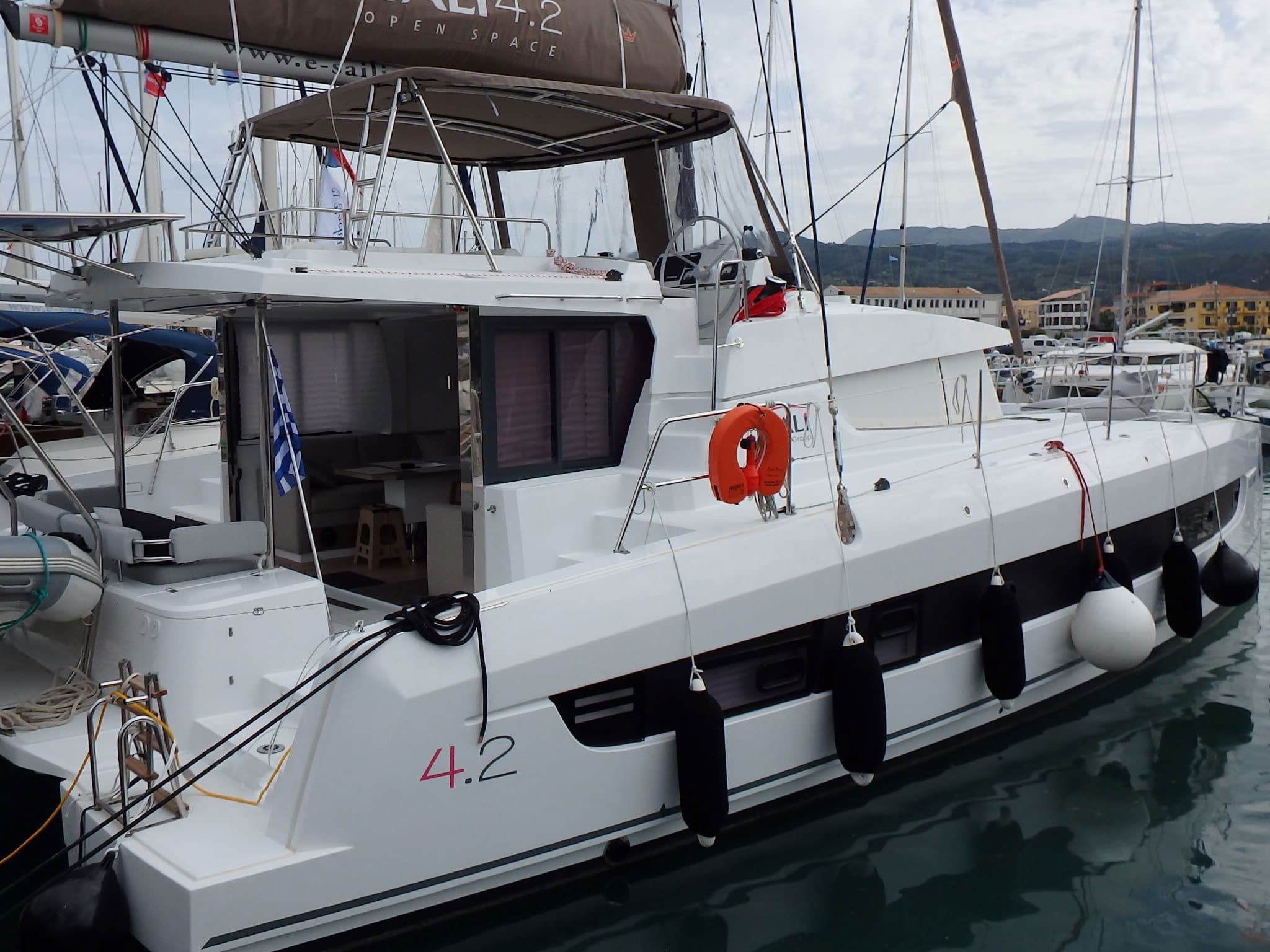 Blue Navy – Bali Catamarans