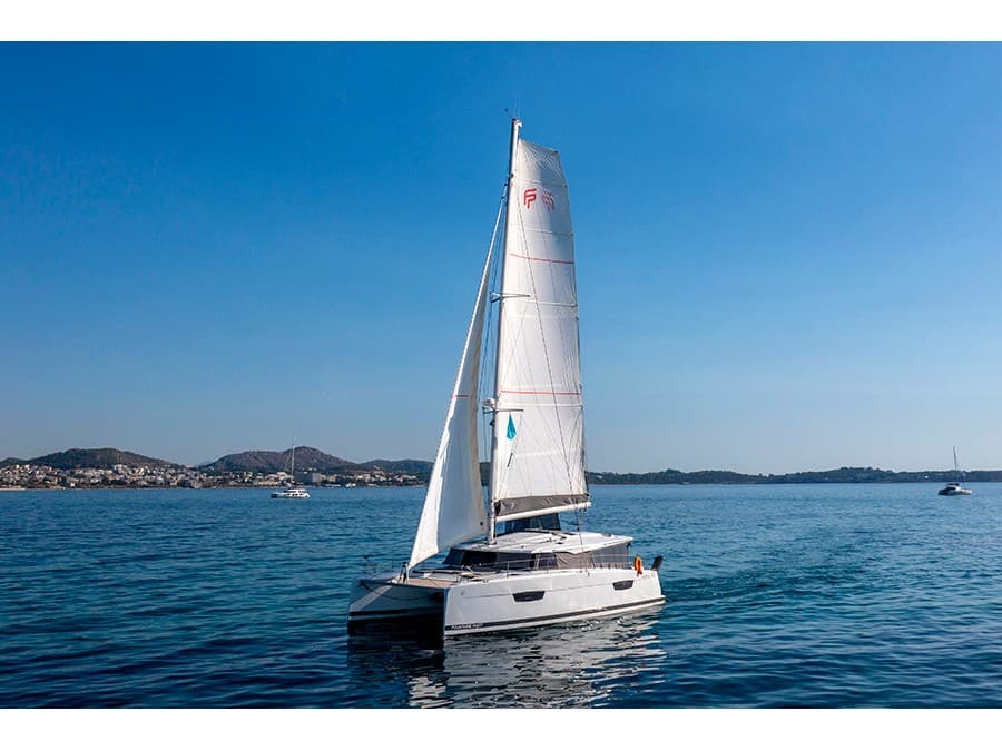 NOU NOU 1 - Skippered - Green Wave – Fountaine Pajot
